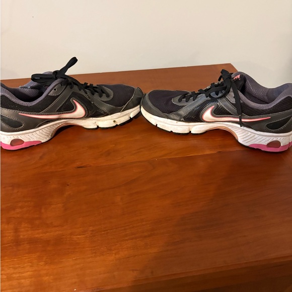 Nike Air Running Shoes Women’s 8.5 Black Gray Pink - Picture 7 of 9